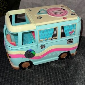 LOL Surprise Grill & Groove Van good condition totally cute ready for play
